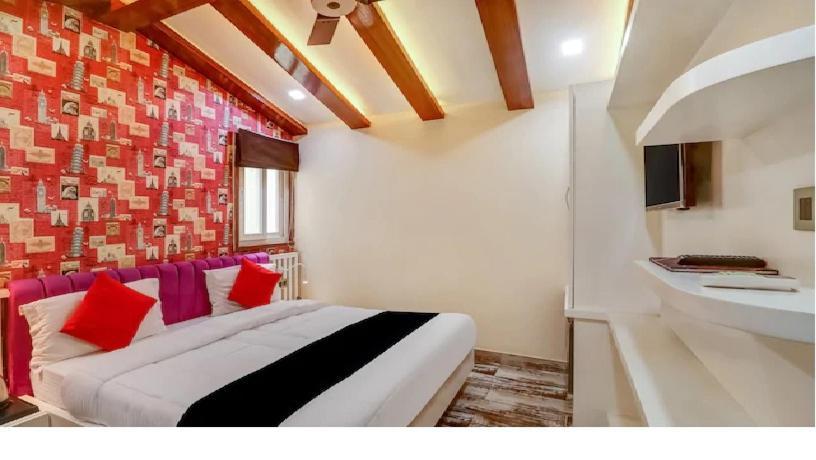 Hotel Mansa Kanpur Esterno foto